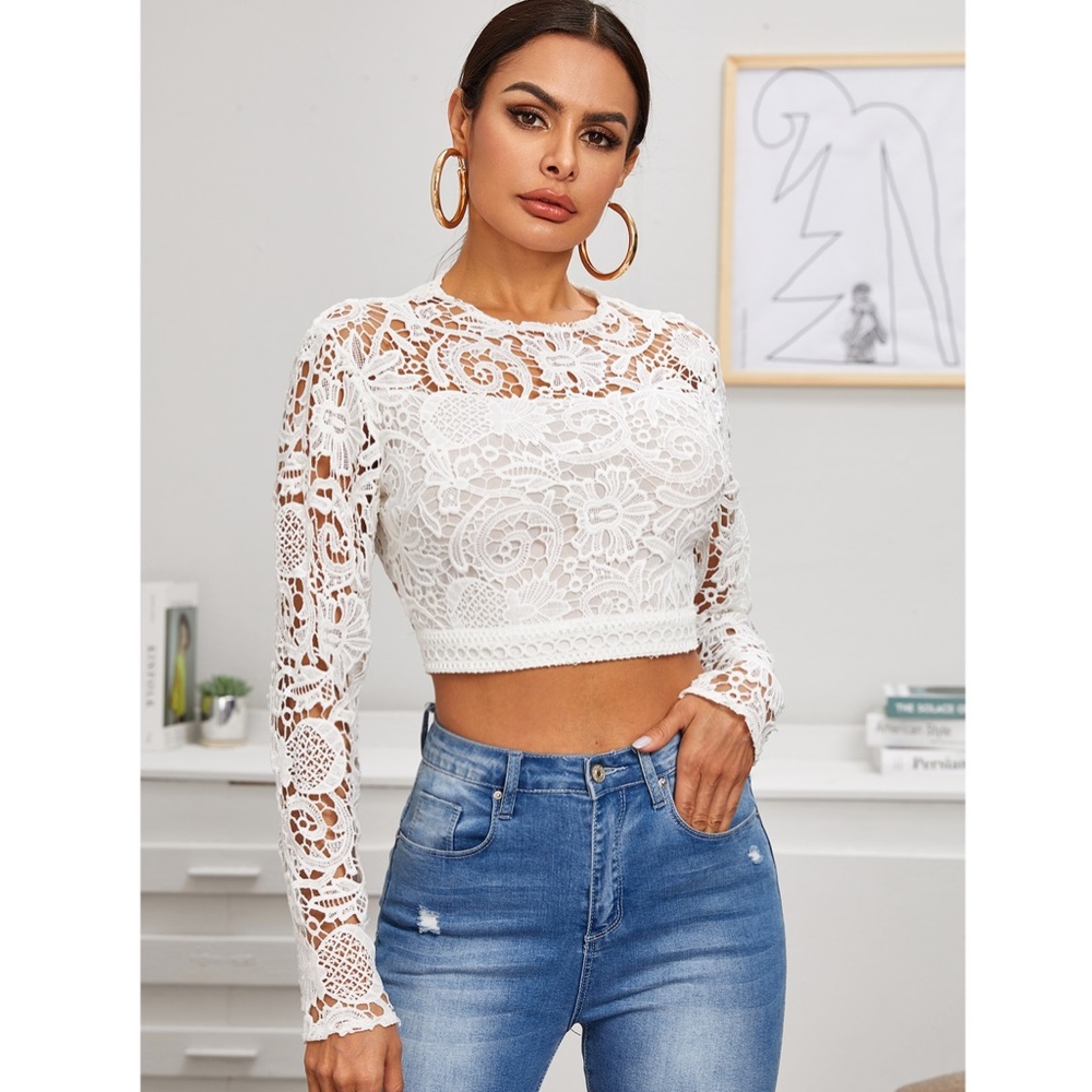 Backless White Lace Long Sleeve Crop Top - Picture 6 of 7